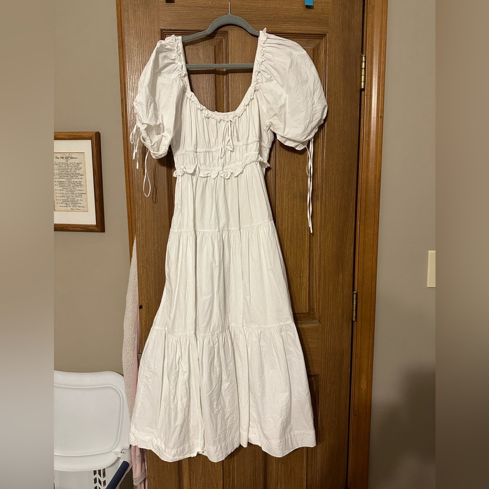 En Saison Poplin Puff-Sleeve Tiered Midi Dress